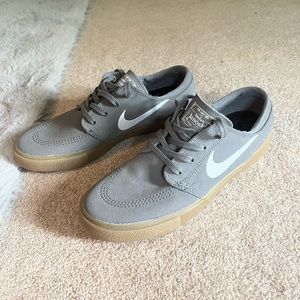 Nike ZOOM STEFAN JANOSKI CNVS Dark Grey